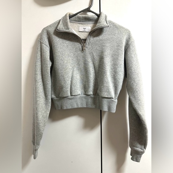 Aritzia TnA Perfect 1/4 Zip Fleece Cropped Sweatshirt - Picture 1 of 3